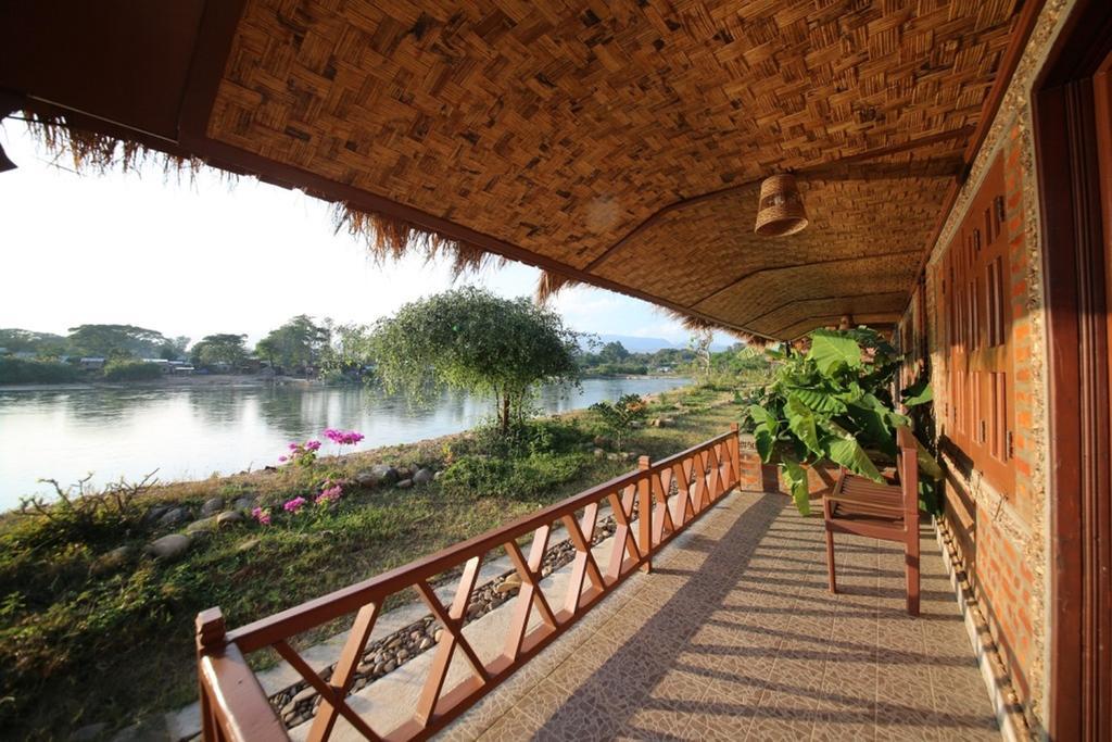 Riverside Hsipaw Resort Eksteriør bilde