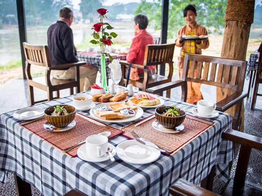 Riverside Hsipaw Resort Eksteriør bilde