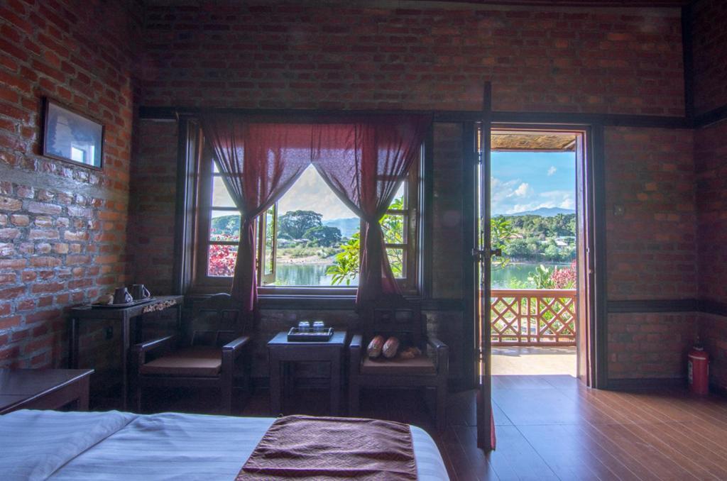 Riverside Hsipaw Resort Eksteriør bilde