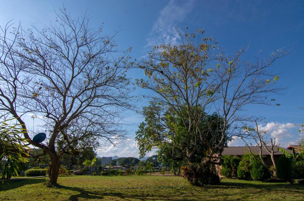 Riverside Hsipaw Resort Eksteriør bilde